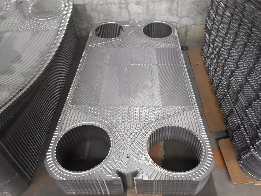 山東熱交換器的原理水水版式換熱器的優(yōu)點(diǎn)國(guó)信工業(yè)設(shè)備