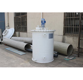 安徽塑料臥式儲槽生產商在線咨詢