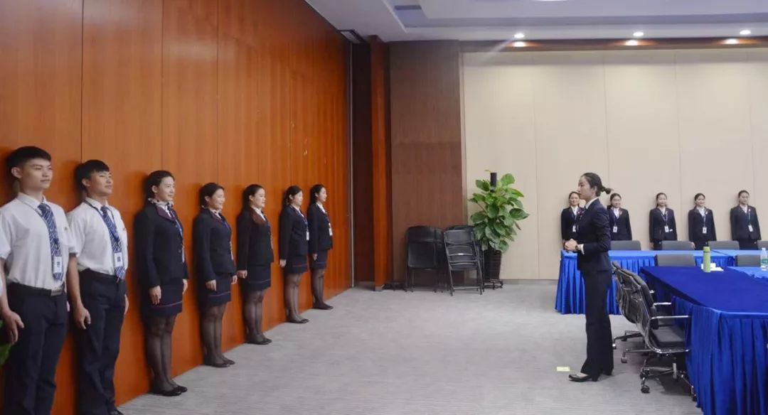 提升服務質量，塑造專業形象——廣電城市服務城市規劃展覽物業服務中心開展服務禮儀與會務服務培訓